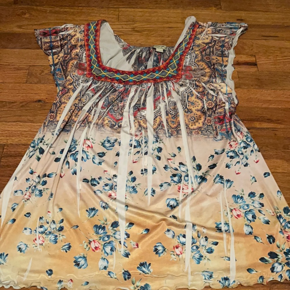 Women’s Floral Polyester shirt